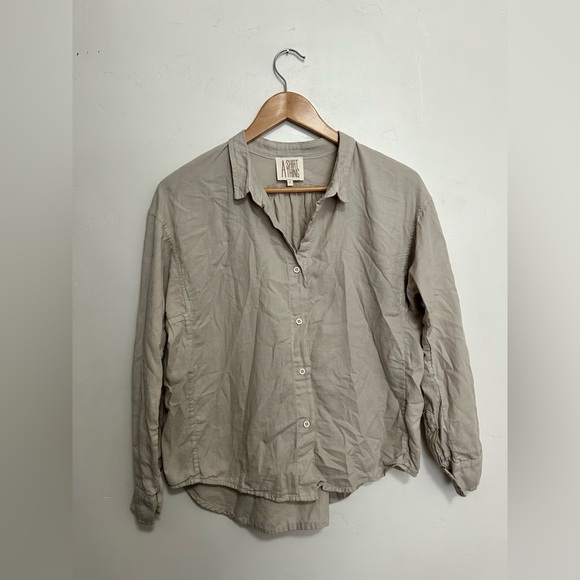A Shirt Thing Tops - A shirt thing size p cream button down